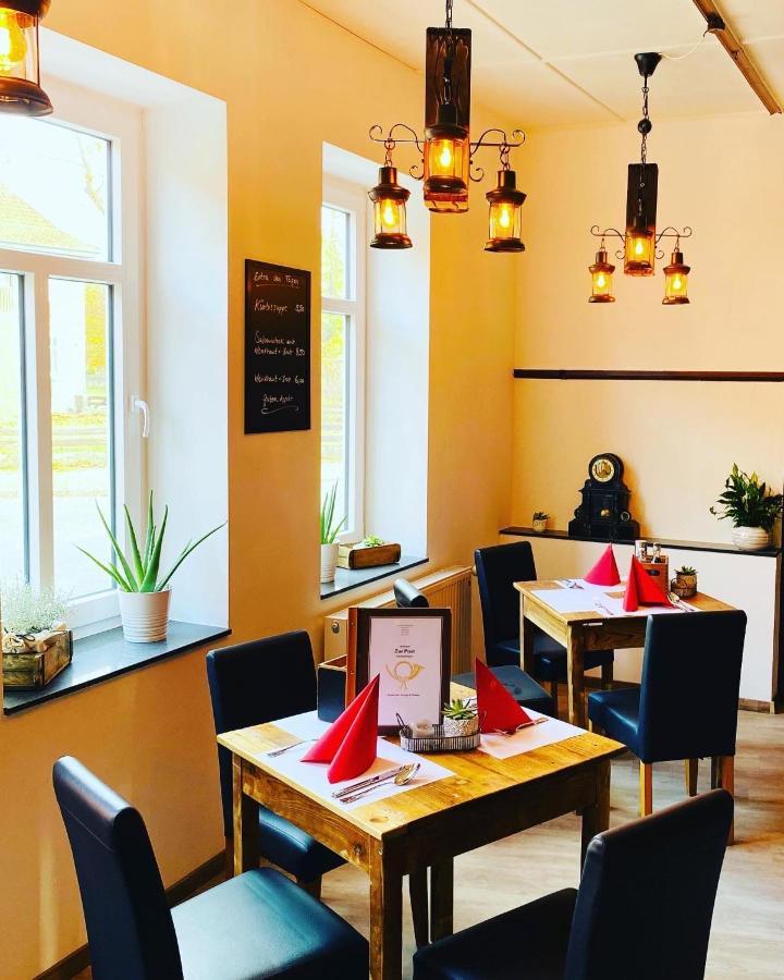 Uetze Gasthaus Zur Post מראה חיצוני תמונה