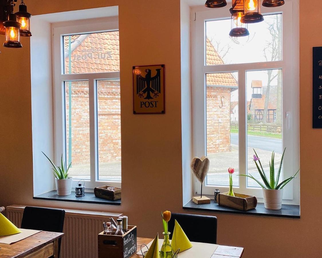 Uetze Gasthaus Zur Post מראה חיצוני תמונה